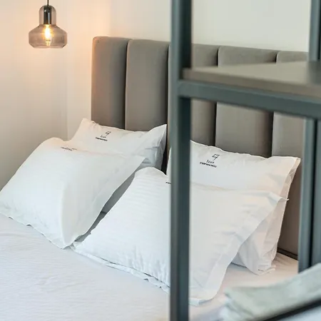 Pnoe Luxury Apartment