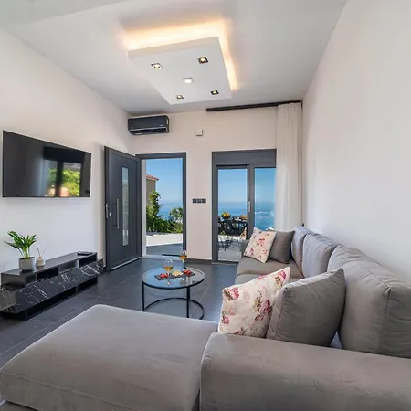 Pnoe Luxury Apartment Lourdata (Kefalonia)