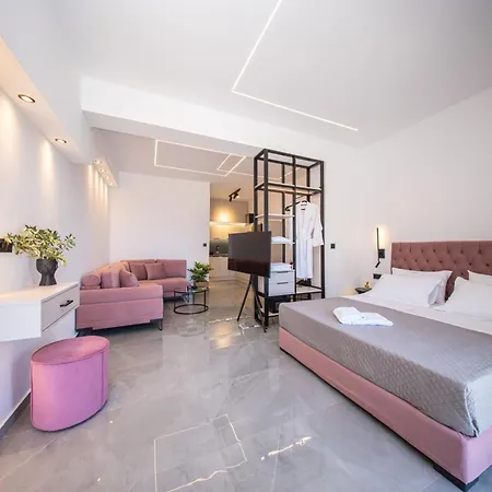Διαμέρισμα Pnoe Luxury *