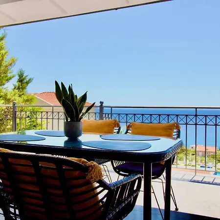 Διαμέρισμα Pnoe Luxury Λουρδάτα