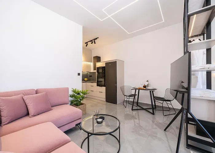 Pnoe Luxury * Λουρδάτα