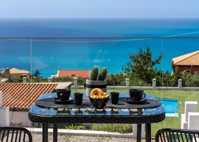 Pnoe Luxury Lourdata (Kefalonia)