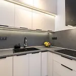 Pnoe Luxury Apartmán *